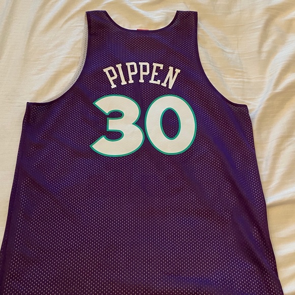 Scottie Pippen Reversible Jersey - Picture 2 of 4